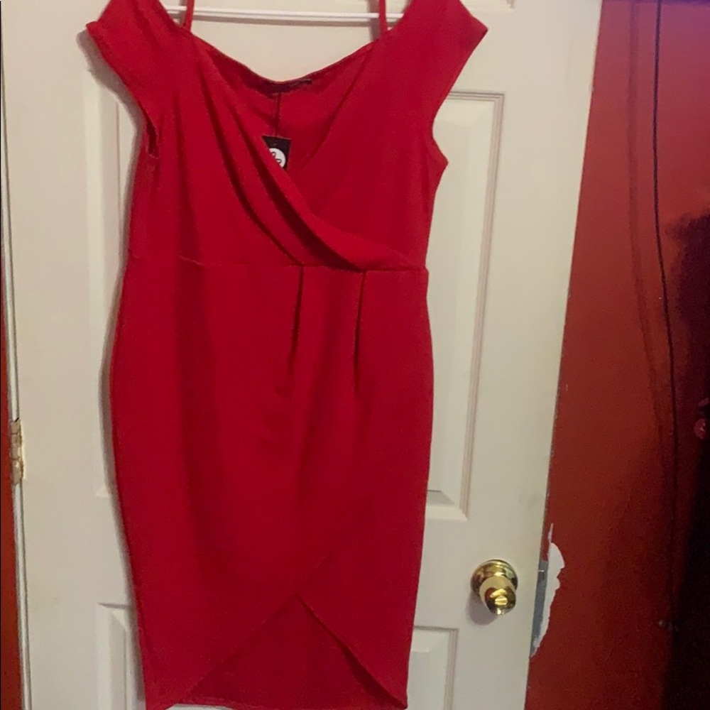 Boohoo plus size dress
